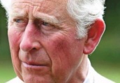 72岁查尔斯王子因英剧《王冠》第四季陷入困境，备受谴责